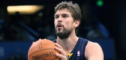 Marc_Gasol_Grizzlies_2011_1