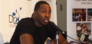 Dwight_Howard_D12_2011_3