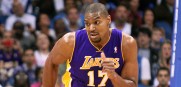 Andrew_Bynum_Lakers_2012_7